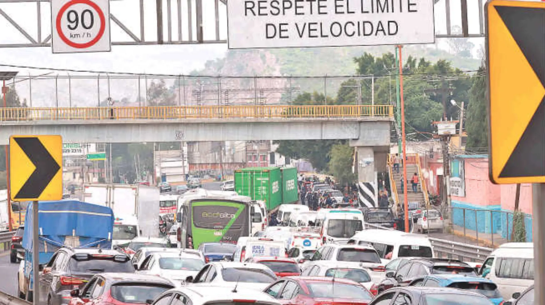 Movilidad colapsada: aumenta el uso de autos y motos en la última década en el Valle de México-INT2